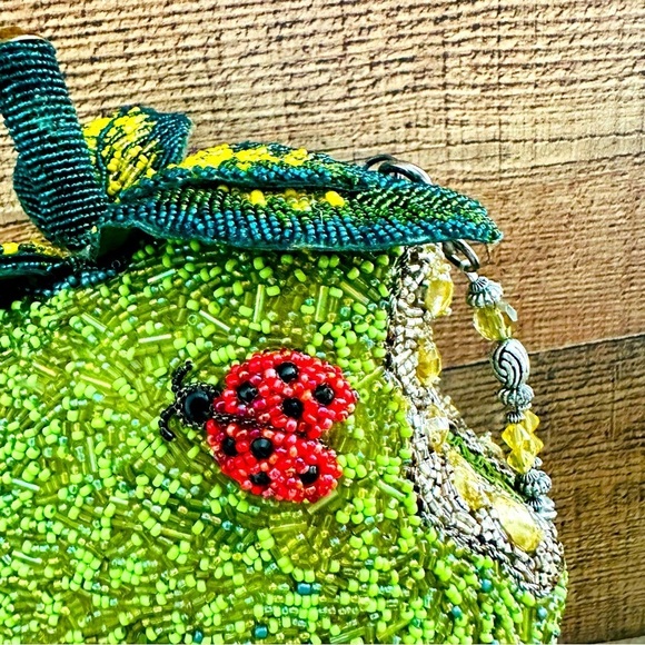 Mary Frances Unique Apple A Day Beaded Purse - Picture 12 of 13